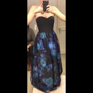 Aidan Mattox Strapless Gown - Worn Once - 0